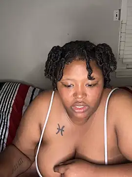 Snapshot of Chocolatebunnyxx96 chatting on April 21, 2026, 1:42 am Chocolatebunnyxx96 online show from April 21, 2026, 1:42 am
