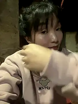 Snapshot of mode-bae chatting on January 6, 2026, 2:15 am mode-bae online show from January 6, 2026, 2:15 am