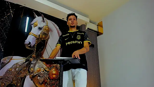 Lucas hot 20 online show from March 4, 2026, 11:49 am