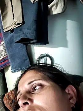 Snapshot of Bhavna8080 chatting on June 25, 2026, 10:14 pm Bhavna8080 online show from June 25, 2026, 10:14 pm