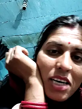 Snapshot of Bhavna8080 chatting on July 20, 2026, 11:18 pm Bhavna8080 online show from July 20, 2026, 11:18 pm