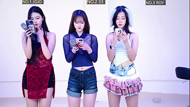 Snapshot of QIANXI_004 chatting on January 7, 2026, 11:12 am QIANXI 004 online show from January 7, 2026, 11:12 am