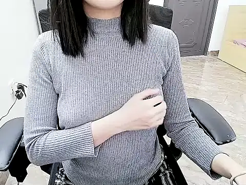 Snapshot of Shulee- chatting on January 13, 2026, 3:12 am Shulee- online show from January 13, 2026, 3:12 am