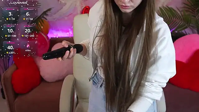 AlexaFleur online show from February 17, 2026, 7:38 am