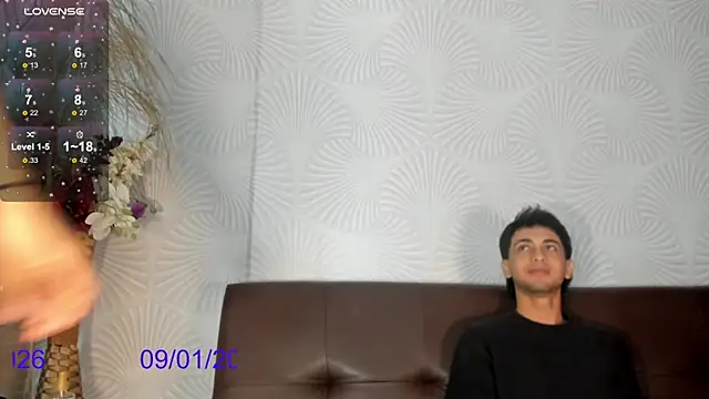 Snapshot of DUO_OF_DESIRE chatting on January 9, 2026, 2:20 pm DUO OF DESIRE online show from January 9, 2026, 2:20 pm