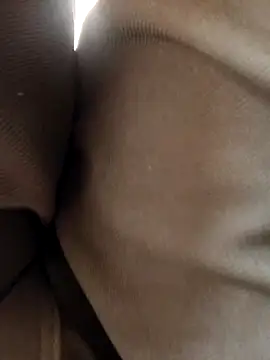 Snapshot of Cupalshow123 chatting on January 7, 2026, 6:27 am Cupalshow123 online show from January 7, 2026, 6:27 am