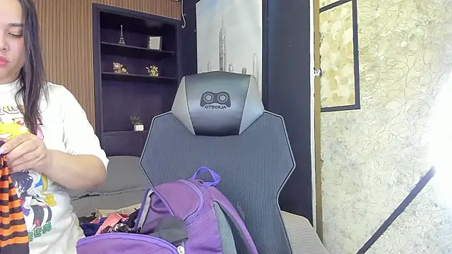 ThaliaBrookss  online show from March 27, 2026, 6:41 am