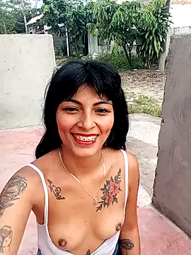 Snapshot of andrea_rose69 chatting on February 25, 2026, 11:53 am andrea rose69 online show from February 25, 2026, 11:53 am