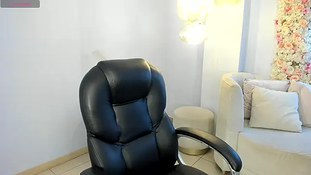 KayraLanne online show from February 22, 2026, 11:25 pm