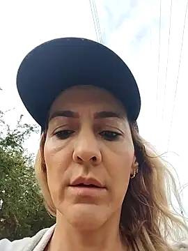 Snapshot of Monita_Med chatting on March 23, 2026, 1:37 pm Monita Med online show from March 23, 2026, 1:37 pm