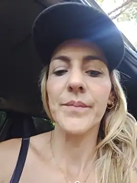 Snapshot of Monita_Med chatting on May 31, 2026, 1:40 pm Monita Med online show from May 31, 2026, 1:40 pm