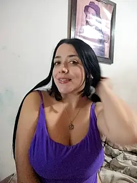 Snapshot of Vivianasweet chatting on January 14, 2026, 5:35 am Vivianasweet online show from January 14, 2026, 5:35 am