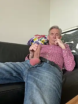 Snapshot of Pierre4tjyxx chatting on February 22, 2026, 12:15 pm Pierre4tjyxx online show from February 22, 2026, 12:15 pm