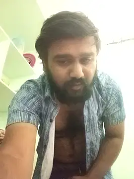 handsomeboy1414 online show from January 9, 2026, 5:32 am