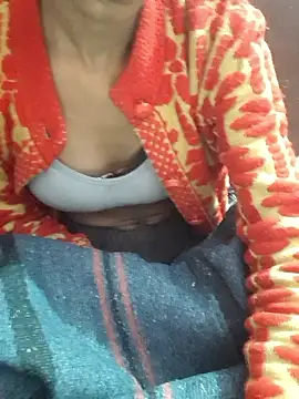 Royal Gril online show from January 8, 2026, 3:42 am