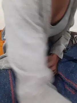 Royal Gril online show from February 22, 2026, 5:19 am