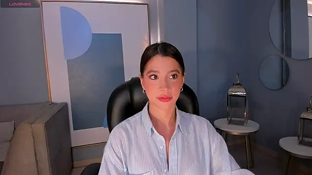 GiannaWatson online show from June 10, 2026, 8:08 pm