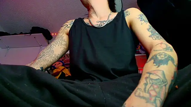 Snapshot of Anhony_Muscle chatting on July 24, 2026, 8:07 pm Anhony Muscle online show from July 24, 2026, 8:07 pm