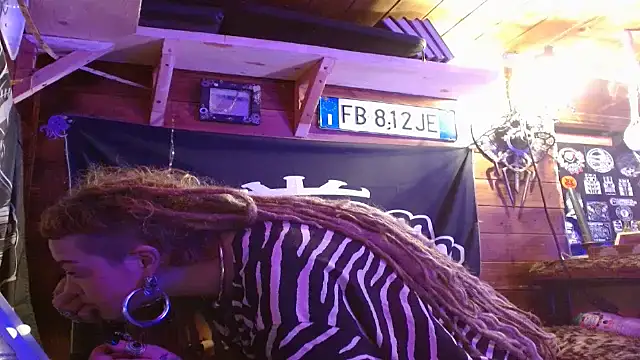 spiralhokkaido23 online show from March 15, 2026, 4:07 am