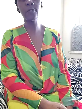 Snapshot of princess-boobz chatting on February 19, 2026, 6:20 am princess-boobz online show from February 19, 2026, 6:20 am