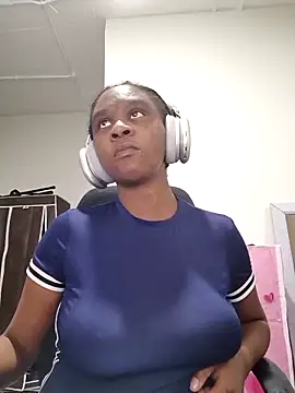 Snapshot of princess-boobz chatting on February 24, 2026, 7:34 pm princess-boobz online show from February 24, 2026, 7:34 pm