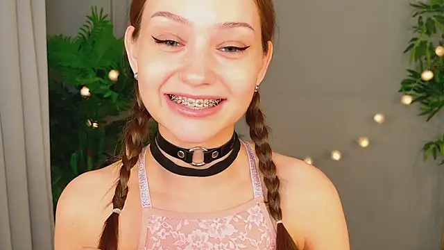 Snapshot of sheilaa_pink chatting on April 21, 2026, 1:42 am sheilaa pink online show from April 21, 2026, 1:42 am