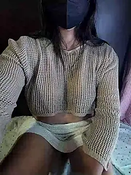 Snapshot of mileez_secret chatting on January 12, 2026, 8:25 pm mileez secret online show from January 12, 2026, 8:25 pm