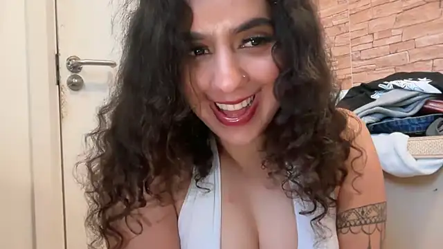 Snapshot of fayfay21@xh chatting on March 15, 2026, 5:30 pm fayfay21xh online show from March 15, 2026, 5:30 pm