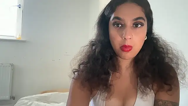 Snapshot of fayfay21@xh chatting on June 10, 2026, 4:06 pm fayfay21xh online show from June 10, 2026, 4:06 pm
