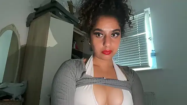 Snapshot of fayfay21@xh chatting on July 9, 2026, 8:13 pm fayfay21xh online show from July 9, 2026, 8:13 pm