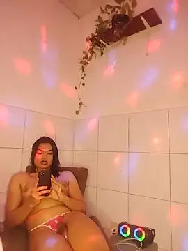Snapshot of Jade-Morena-Transex-ON chatting on June 28, 2026, 1:00 am Jade-Morena-Transex-ON online show from June 28, 2026, 1:00 am