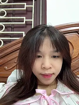 Lyli-122 online show from February 6, 2026, 11:02 am