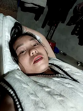 vanvan005 online show from February 18, 2026, 11:11 pm