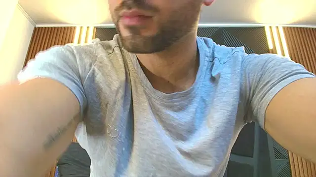 Snapshot of lorenzo_walker_1 chatting on February 14, 2026, 5:32 pm lorenzo walker 1 online show from February 14, 2026, 5:32 pm