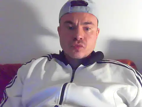 StripPoznan online show from January 15, 2026, 1:43 am