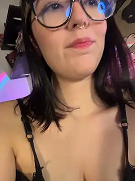 HinaSweet online show from February 22, 2026, 12:12 am