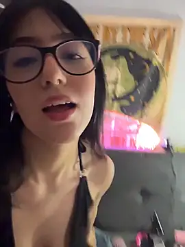 HinaSweet online show from February 26, 2026, 12:20 am