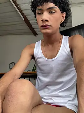 HotboyLyan online show from May 30, 2026, 5:32 pm