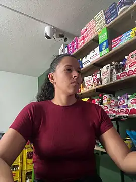 lannabellx online show from February 17, 2026, 8:37 pm