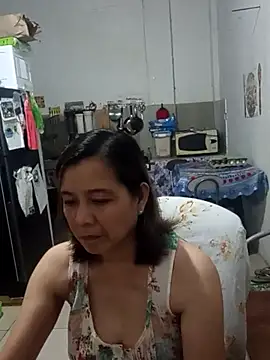 Snapshot of Olivia_74 chatting on February 14, 2026, 3:20 pm Olivia 74 online show from February 14, 2026, 3:20 pm