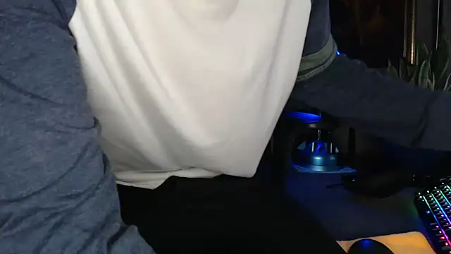 EspanolVato online show from March 25, 2026, 10:54 am