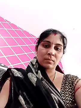 Hot ree85 online show from April 9, 2026, 9:58 am