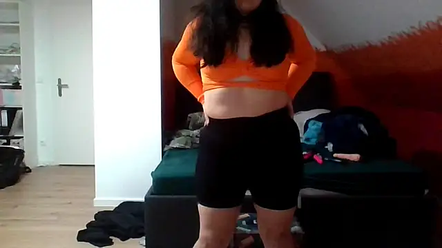 Kittycats026x online show from January 7, 2026, 7:05 pm