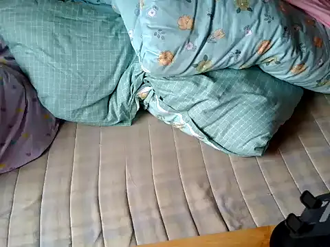 lvjinshun147 online show from March 27, 2026, 9:42 am