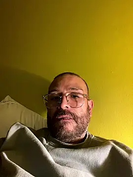 Snapshot of Zingaro0611 chatting on January 12, 2026, 7:41 pm Zingaro0611 online show from January 12, 2026, 7:41 pm