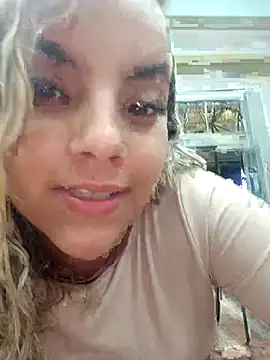 Snapshot of lizabellucci chatting on January 10, 2026, 12:23 am lizabellucci online show from January 10, 2026, 12:23 am