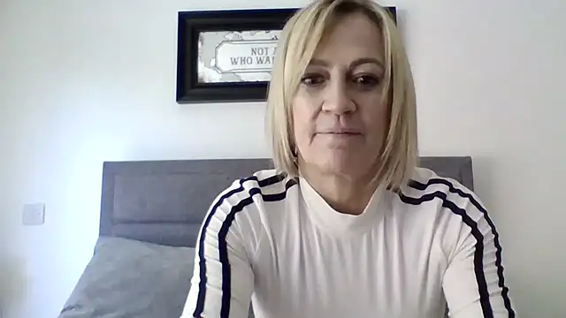 Milfshake227 online show from March 11, 2026, 1:39 pm