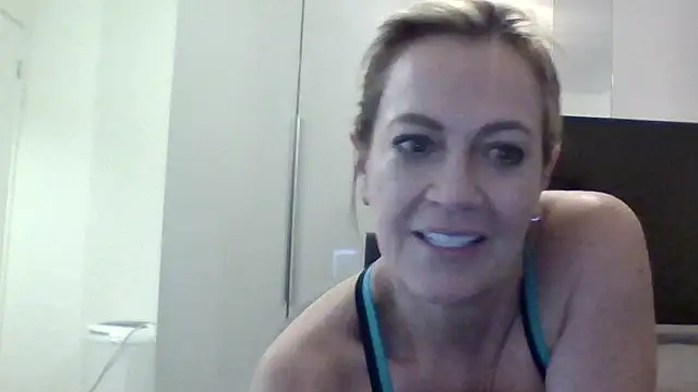Milfshake227 online show from March 20, 2026, 11:20 pm