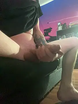 Beastbab3 online show from February 4, 2026, 11:31 pm