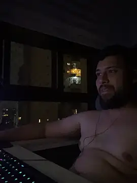 Snapshot of NinoEstouranel chatting on January 13, 2026, 3:56 am NinoEstouranel online show from January 13, 2026, 3:56 am